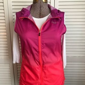 Saucony ombre colored Light Weight Vest with hood